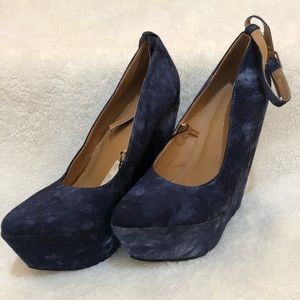 Forever 21 Wedge/Shoes (Size 8) NWT